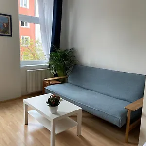 Central Sunny Flat With Free Parking Apartamento