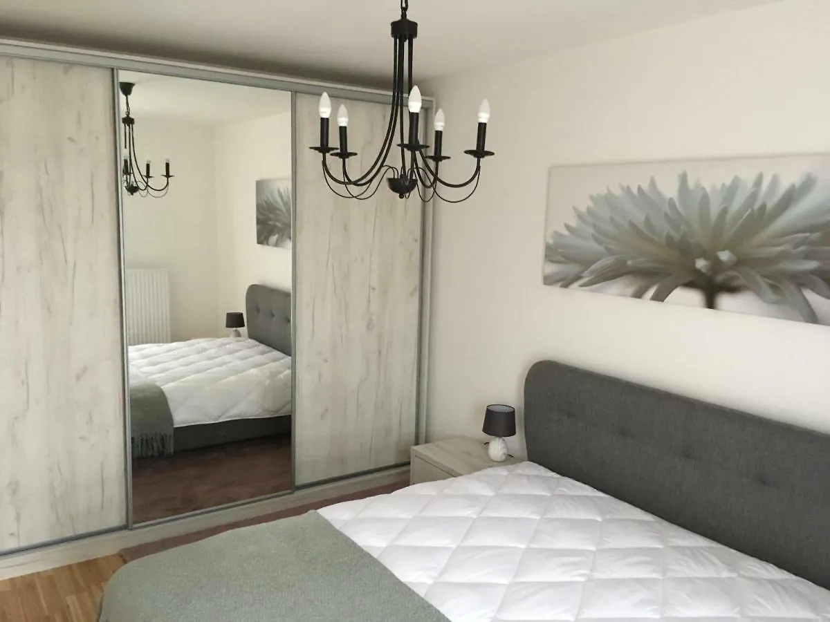 White Vintage Park View Apartment Vienna Austria