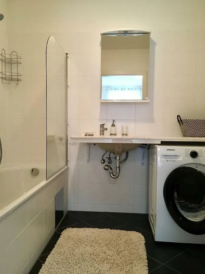 White Vintage Park View Apartment Vienna